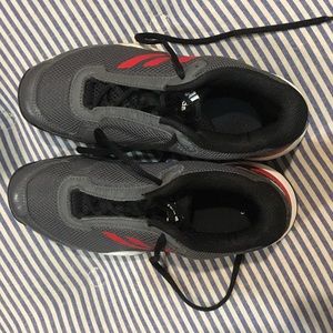 ADIDAS ortholite kids basketball shoes. Size 4